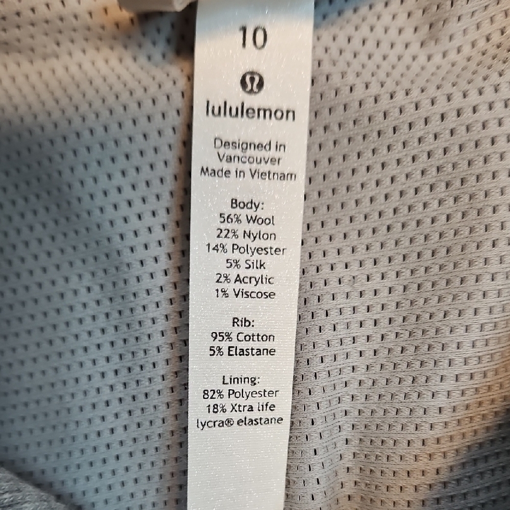 Lululemon Stand Out Sherpa Half Zip Pullover - Picture 7 of 13